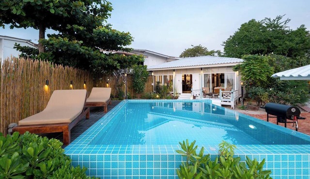 Wander at Bayside 19 | CocoHut Beachfront Pool Villa in Hua Hin