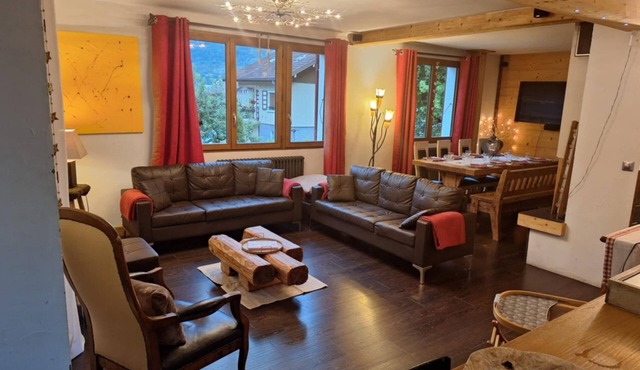 Warm, spacious house 10 minutes from the ski slopes or Lake Annecy in Thônes
