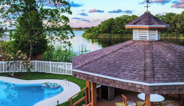 Waterfront Heated Pool, Sleeps 22 - 4plex