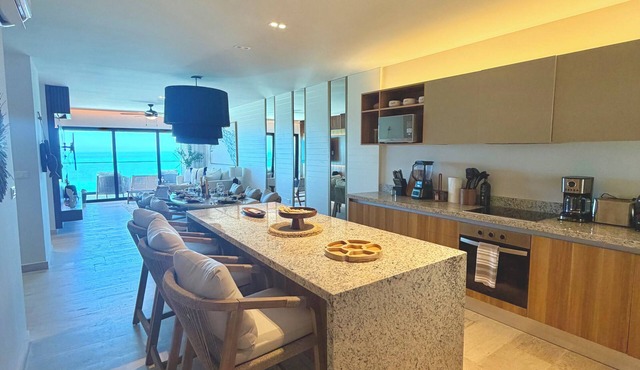 Waterfront penthouse in Yucalpetén Resort Marina in Progreso