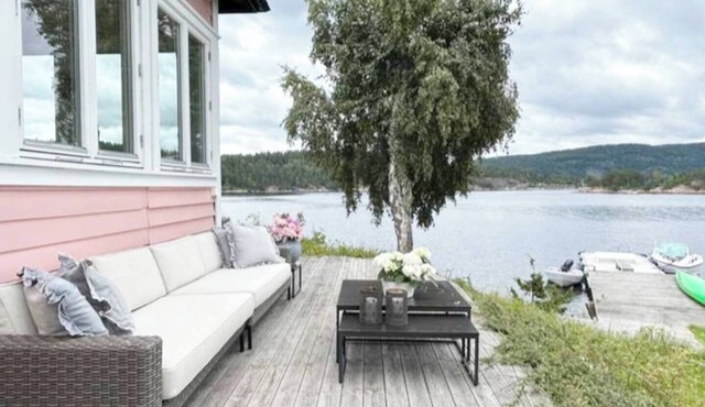 Waterfront Retreat - Frontline Oslofjord | Small boat included | Fireplace in Akershus