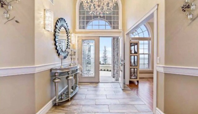 Welcome to our luxurious bungalow house lake front phenomenon view.