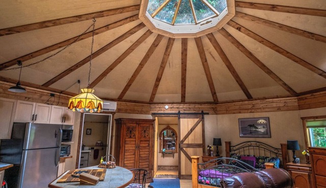 Welcome to Willowbend a peaceful forest country retreat. Unique Yurt style cabin