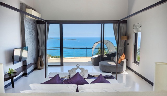 Winning Award Villa with Seaview in จ.สุราษฎร์ธานี