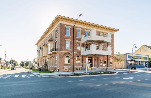 Heritage Rideau 1Br Apartment. Free Parking in Smiths Falls/Canada