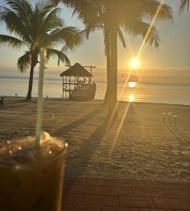 Maya Beach Hotel 