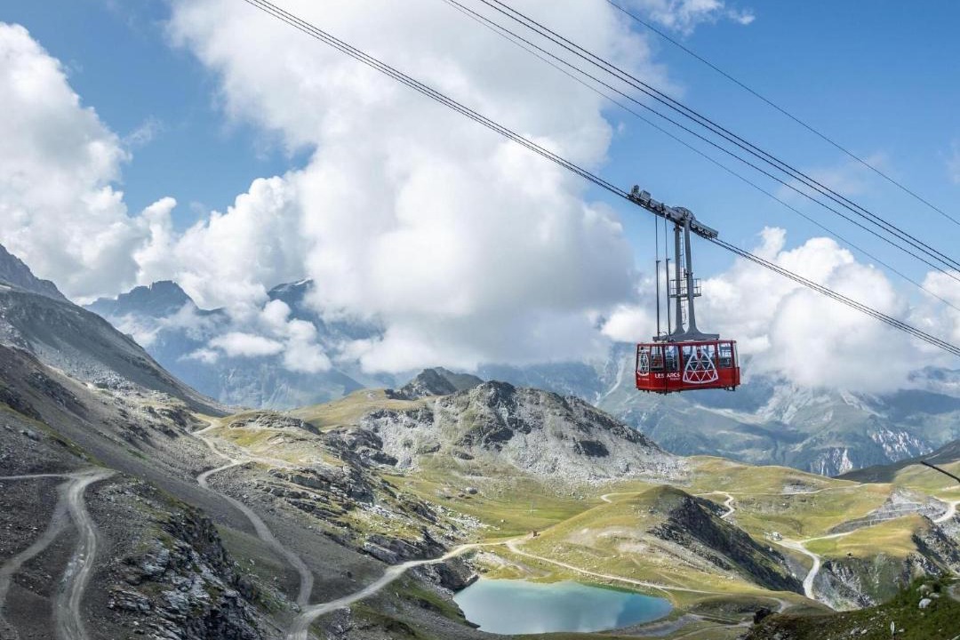 Arc-1800 Apartment | Résidence Tournavelles - Appartement 4 pièces 8 personnes avec vue sur les pistes, skis aux pieds et proche des commerces dans le village des Villards à MAE-2008