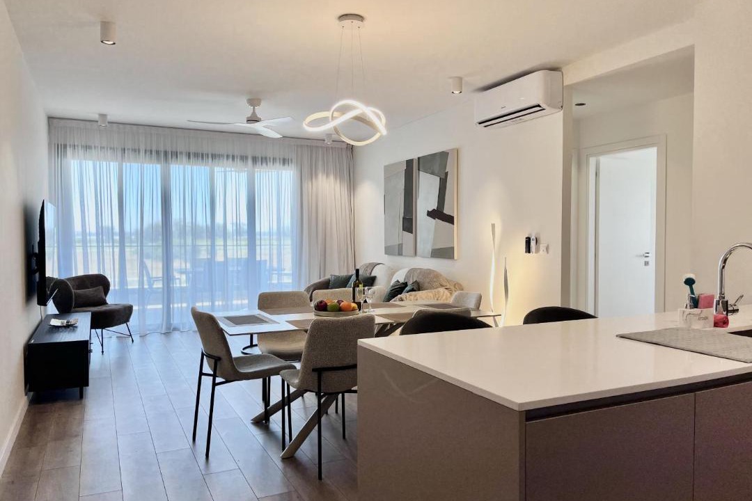 Vasa Koilaniou Apartment | STAY Sunset Gardens Apartment