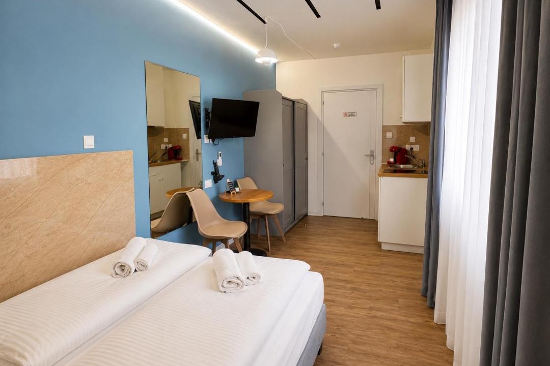 Limassol Apartment | Modern Studio 7 private Kitchenette and Bathroom