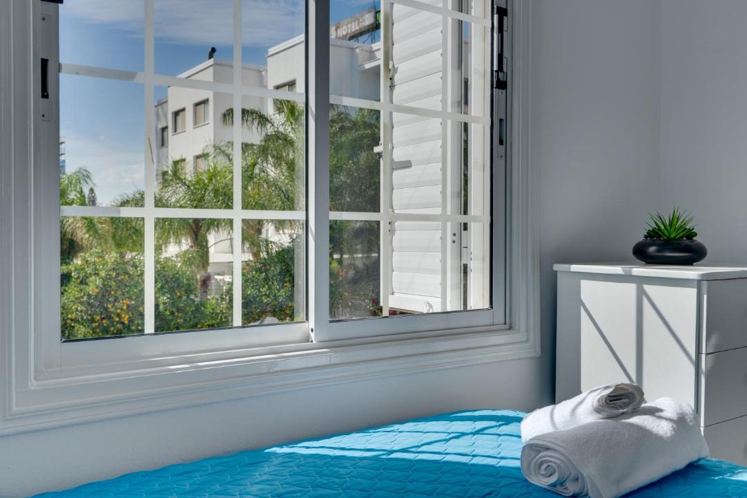 Oroklini Villa | Oceanic Pearl Villa Deluxe - 200m from beach