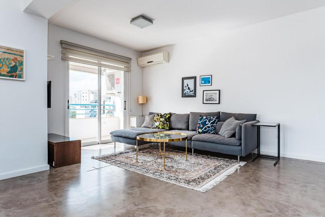 Acropolis Apartment | Cosy Bright 2BR Balcony Suite in Central Nicosia