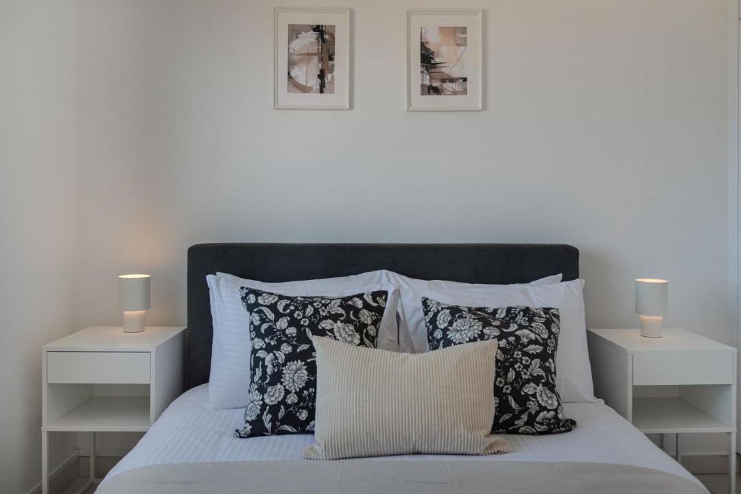 Old Town Apartment | Phaedrus Living Golden Seaview Residence