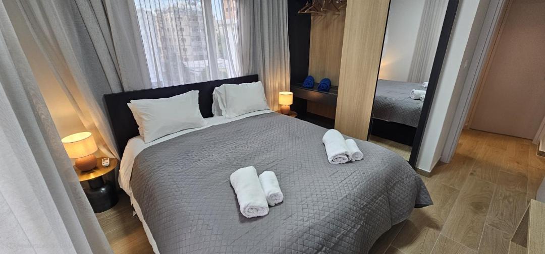 Neapolis Apartment | Trendy Neapolis Beach Apartment