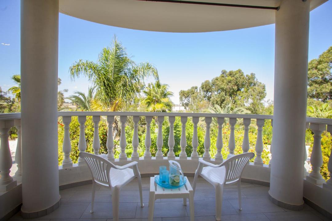 Larnaca House | Meneou Beachfront Villa Sunset