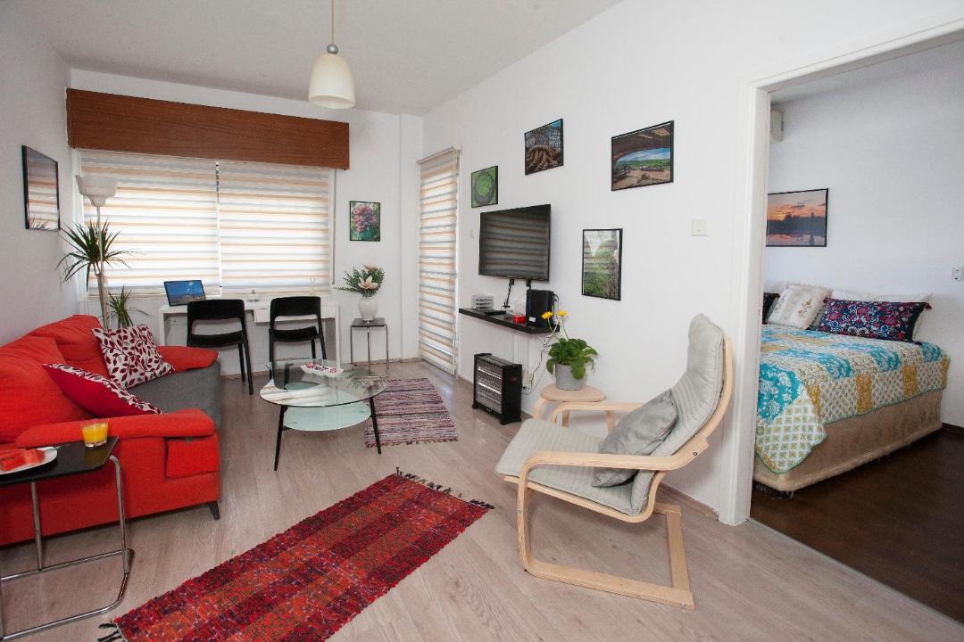 Historical Center Apartment | ARTEMIS 3, Beachfront Boutique Apartment