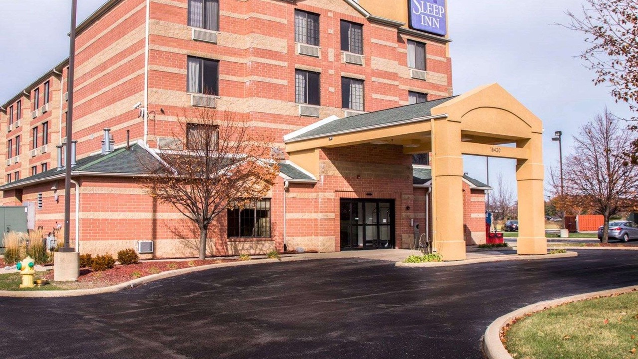Photo of Buildings in Tinley Park