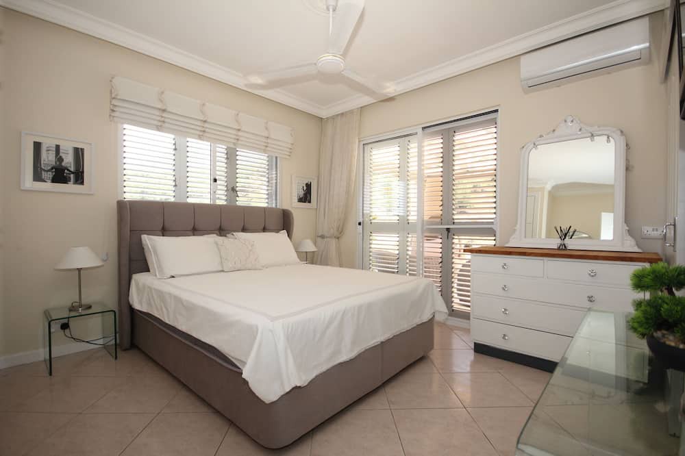 Photo of Bedroom in Kyrenia District