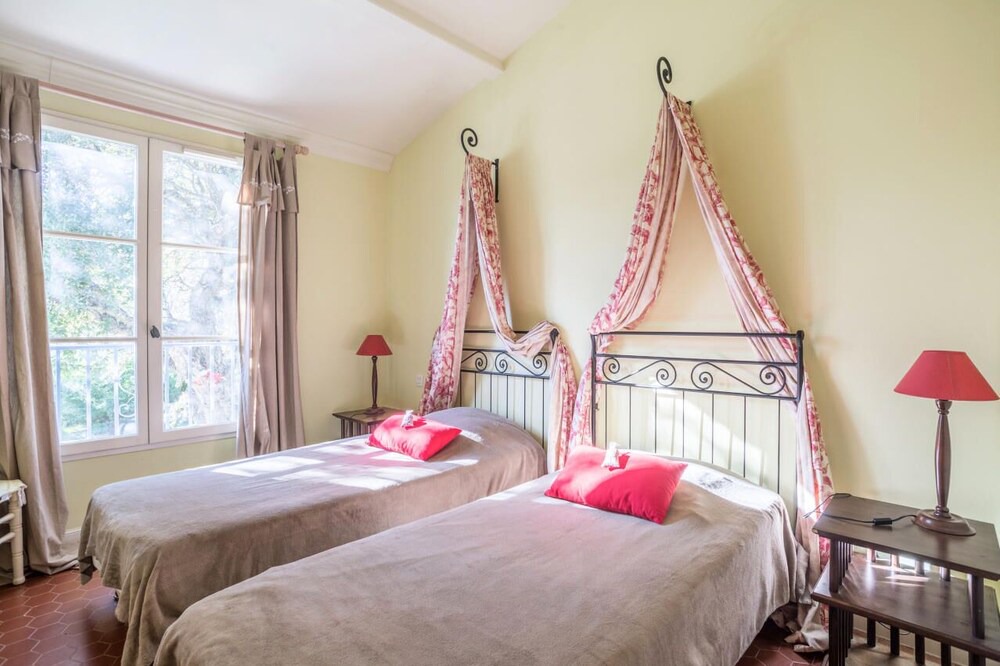 Photo of Bedroom in Les Restanques