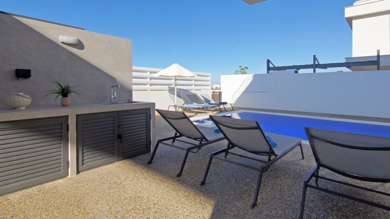 Photo of Patio Balcony in Pernera