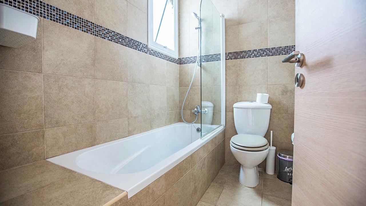 Photo of Bathroom in Pernera