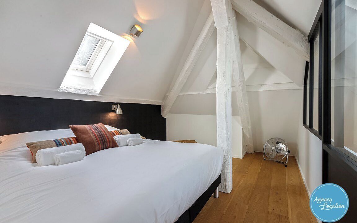 Photo of Bedroom in Veyrier-du-Lac