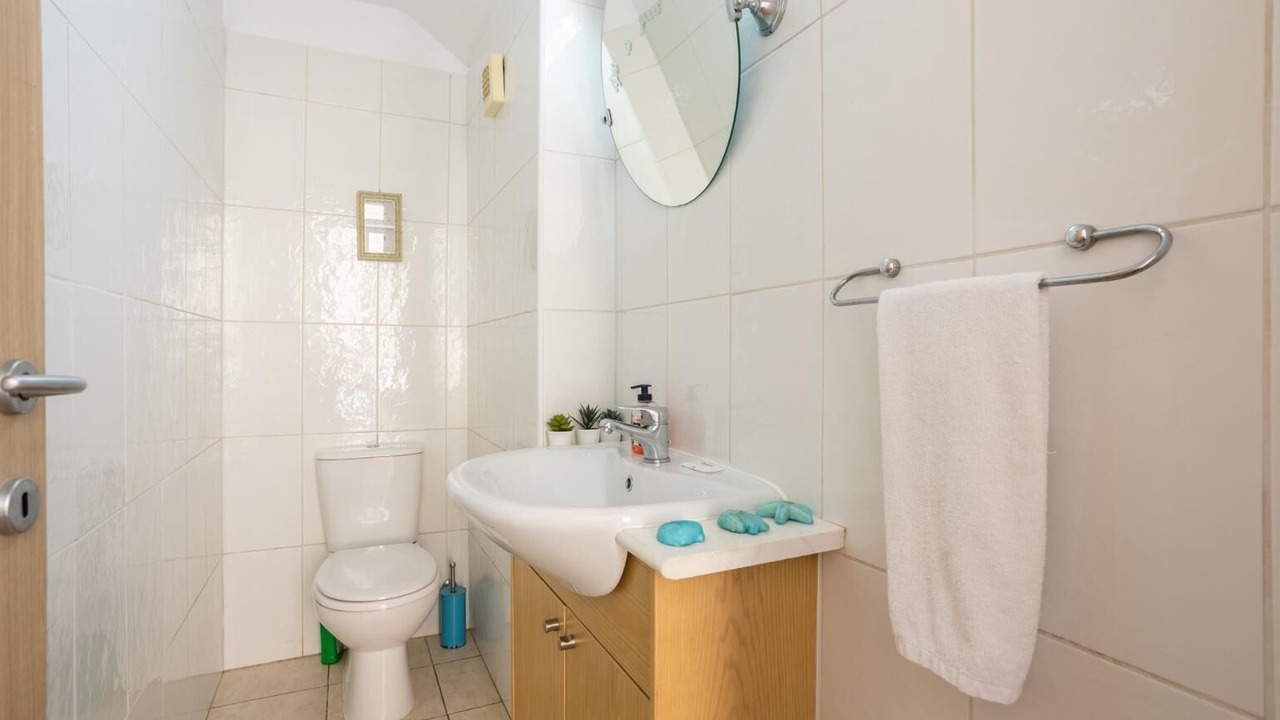 Photo of Bathroom in Paralimni