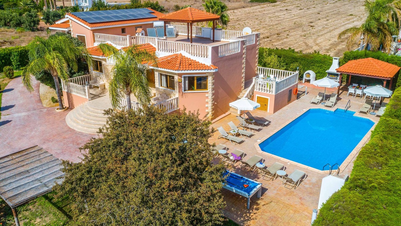 Photo of Outdoor in Pegeia