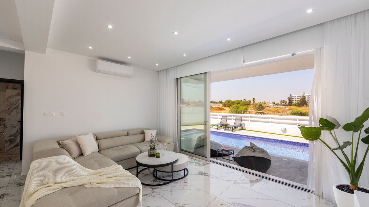 Photo of Livingroom in Pernera