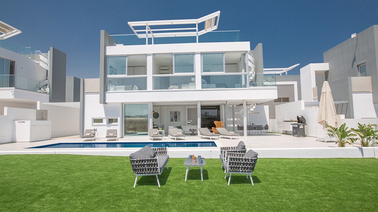 Photo of Patio Balcony in Pernera
