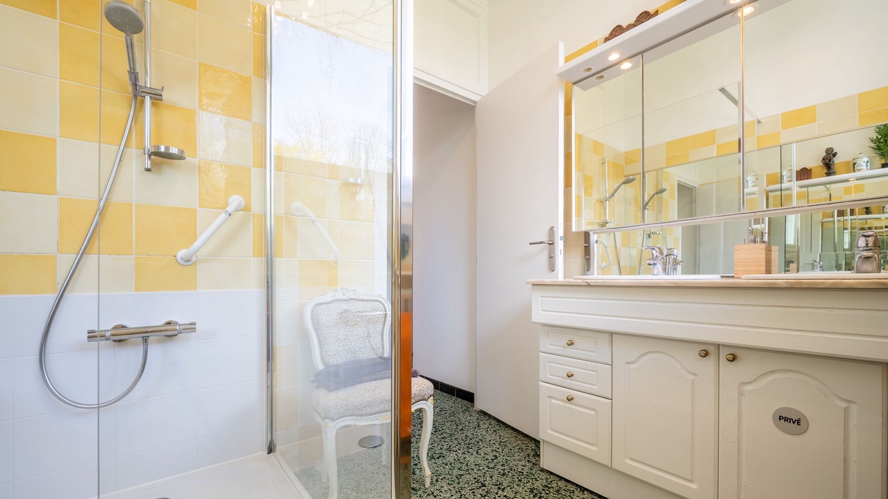 Photo of Bathroom in Cessenaz