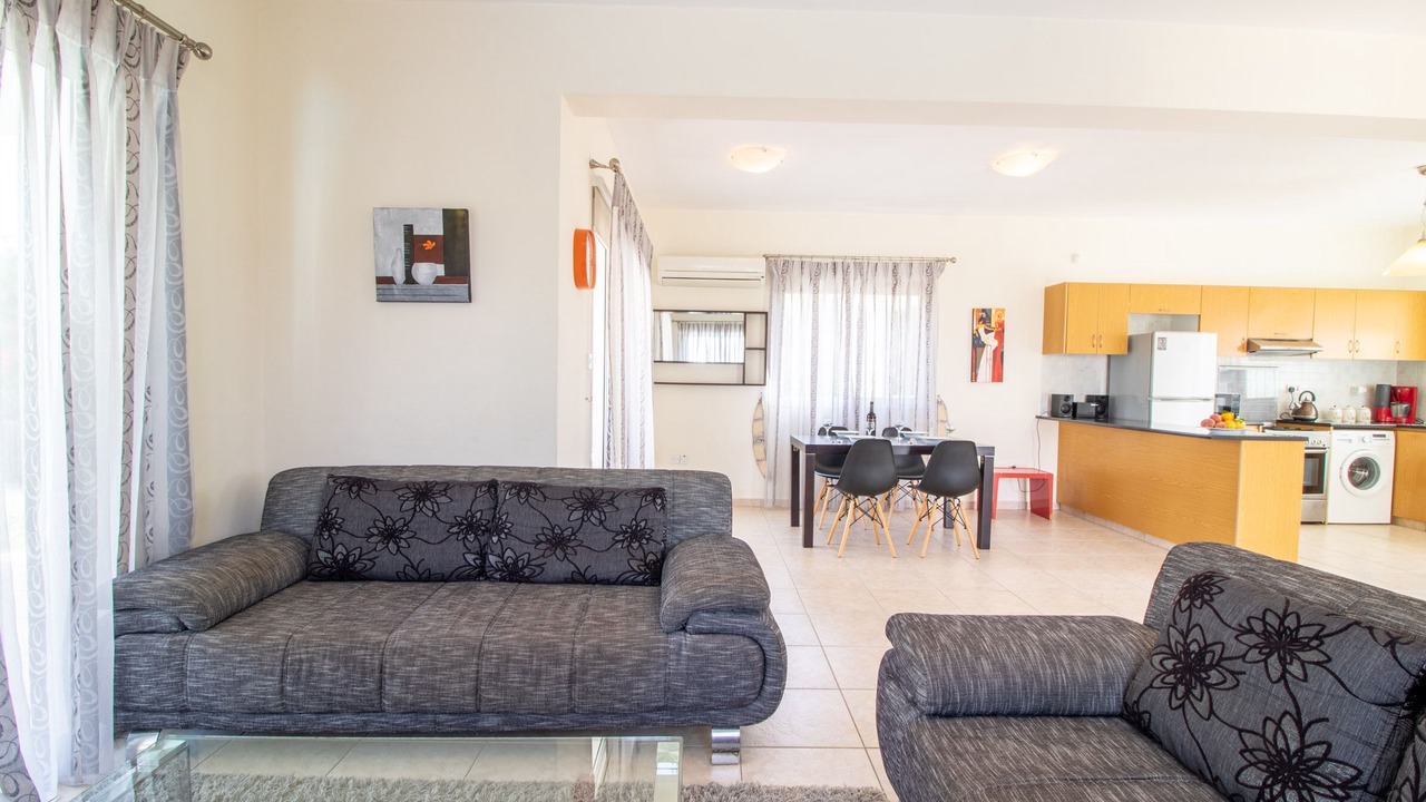 Photo of Livingroom in Pegeia