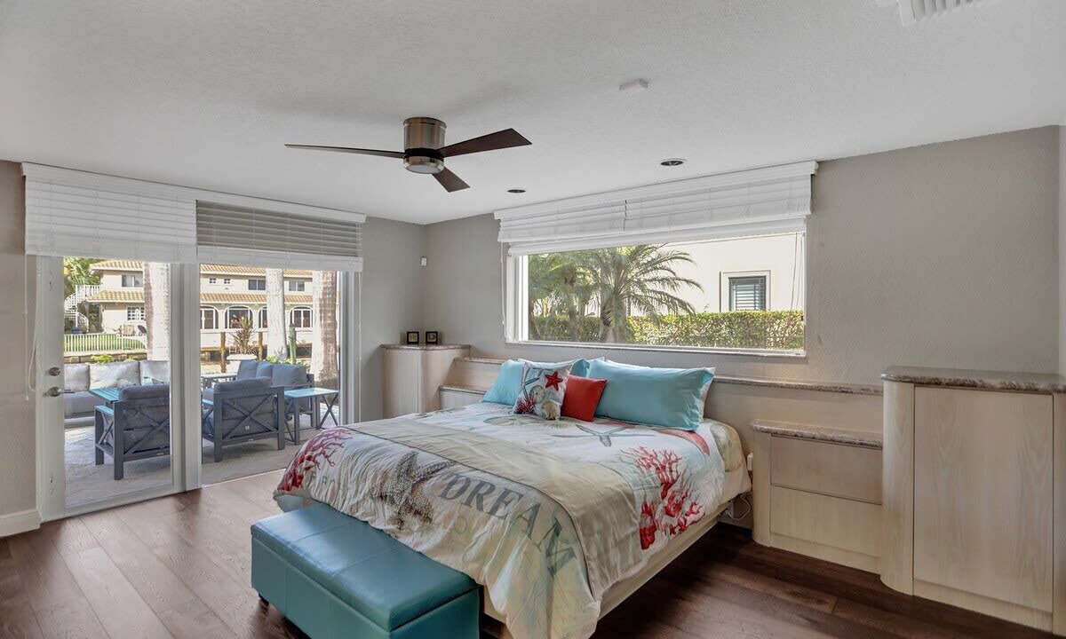Photo of Outdoor in Bay Colony