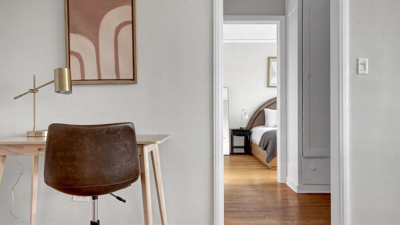 Photo of Bedroom in Evanston