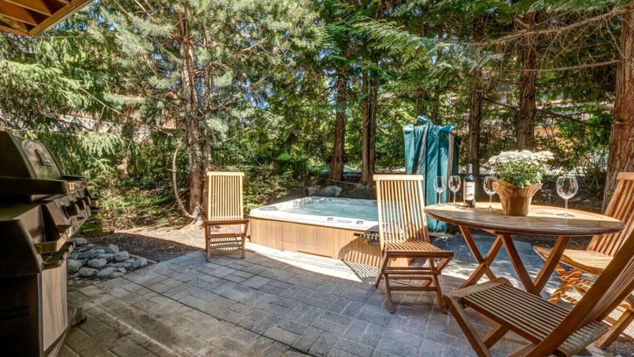 Photo of Outdoor in Village North
