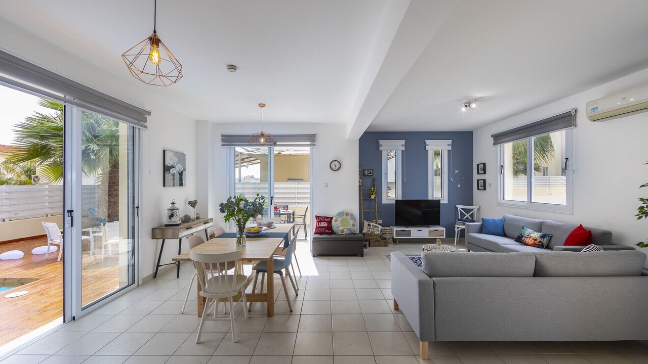 Photo of Livingroom in Pernera