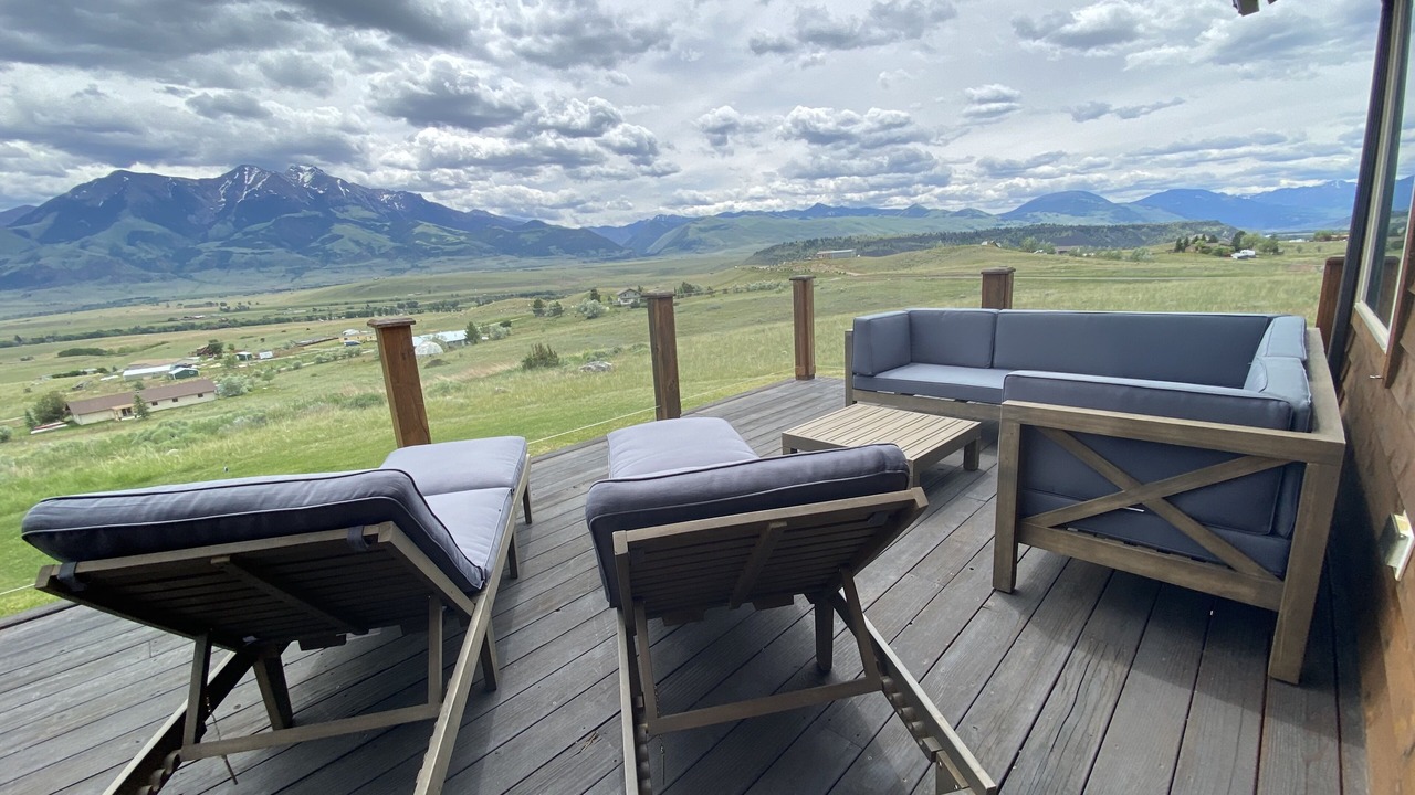 Photo of Patio Balcony in Emigrant