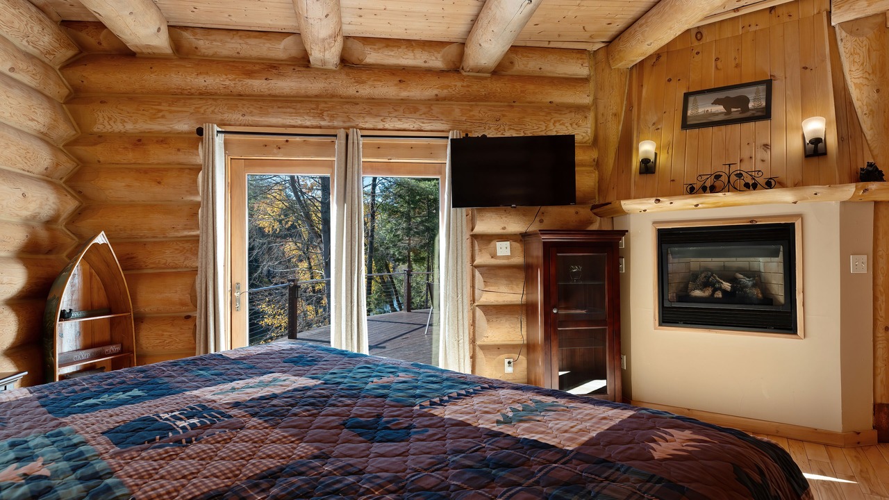Photo of Bedroom in Warrensburg