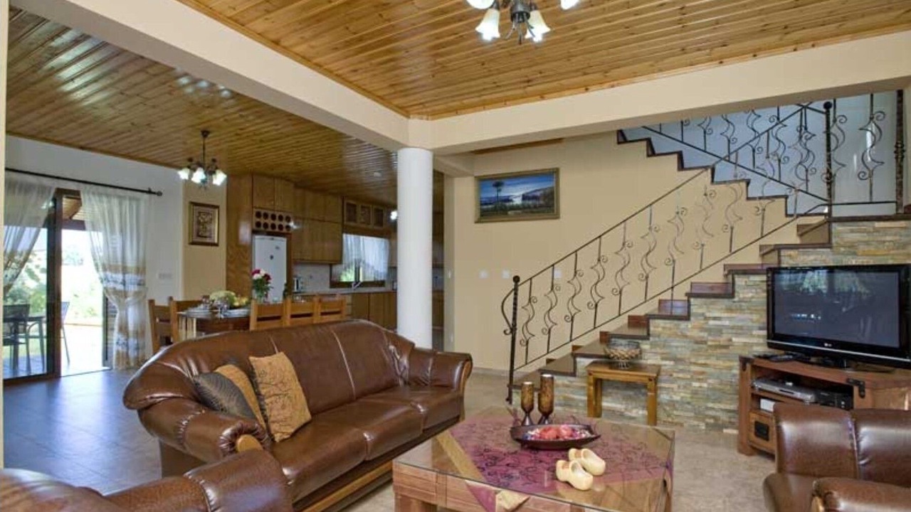 Photo of Livingroom in Pano Arodhes
