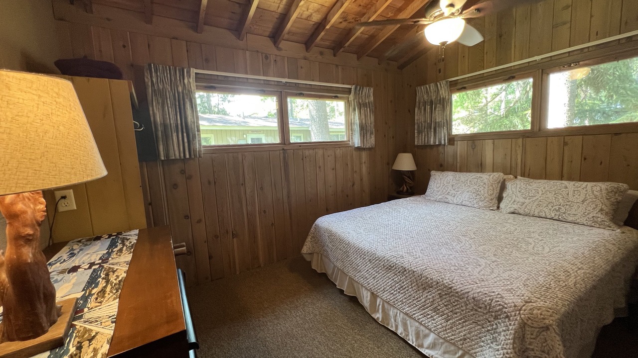 Photo of Bedroom in Glen Arbor