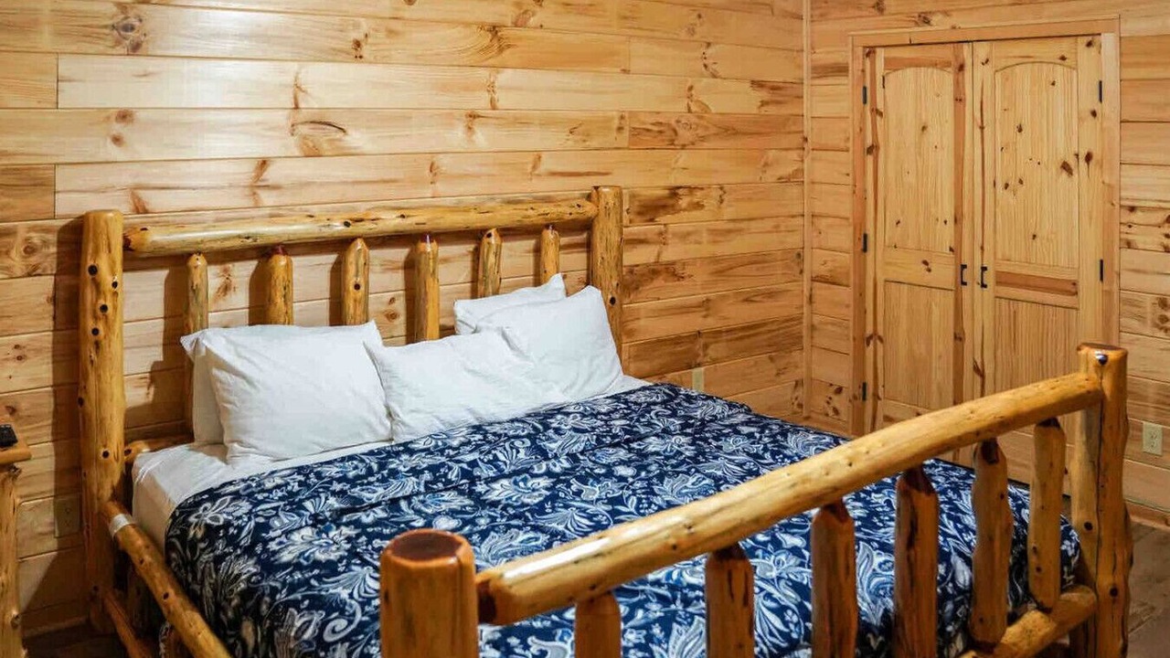 Photo of Bedroom in Dobson