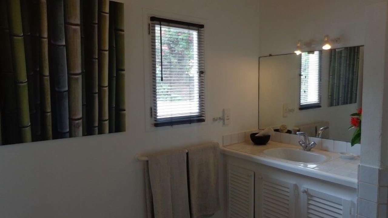 Photo of Bathroom in Grand Cul-de-Sac