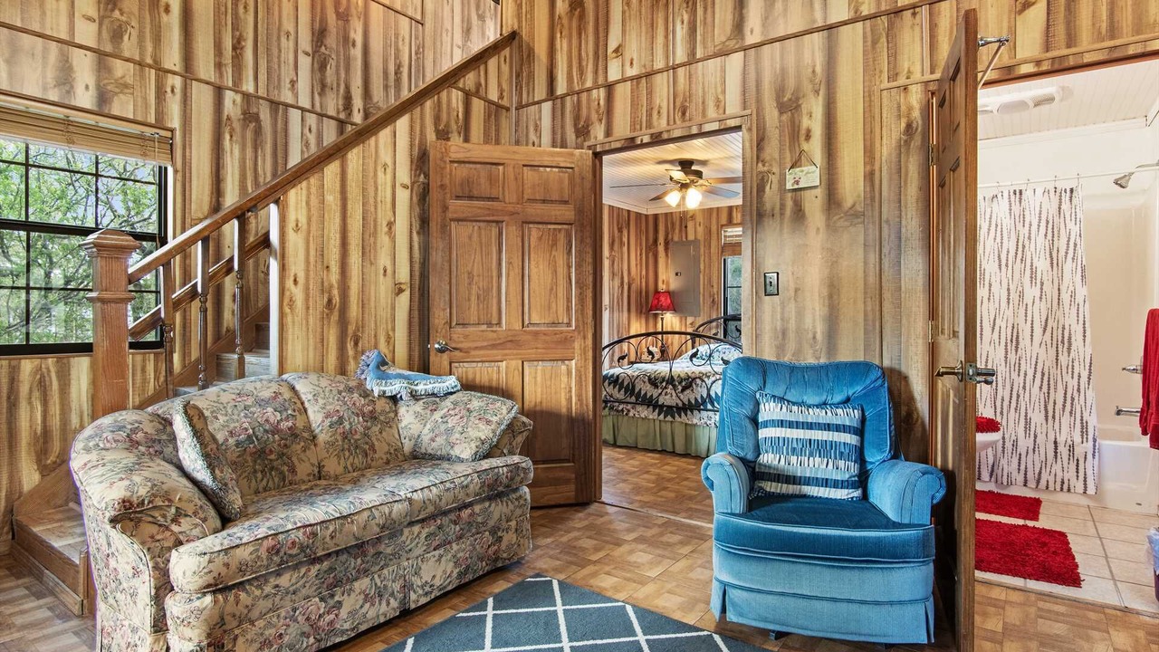 Photo of Livingroom in Uvalde County