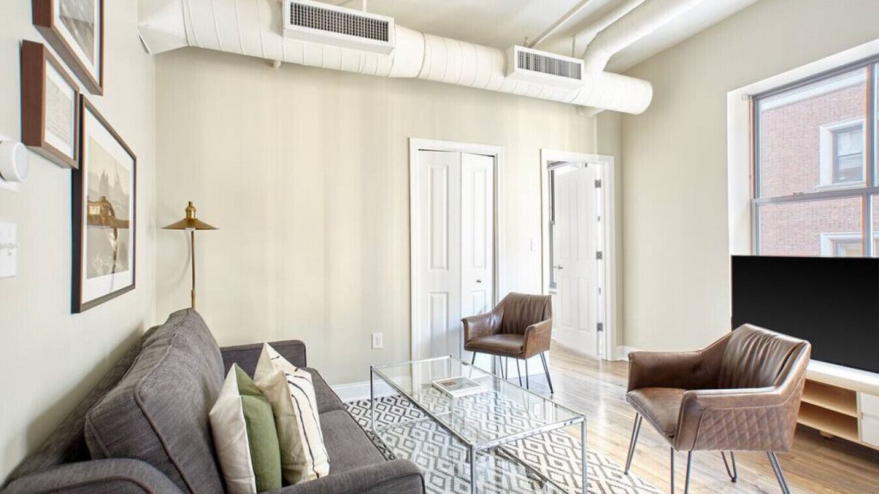 Photo of Livingroom in Boston Financial District