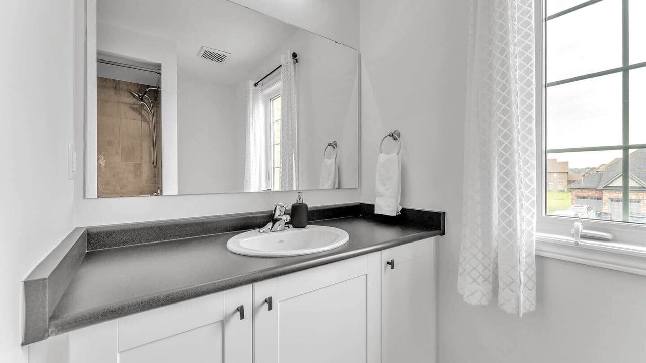 Photo of Bathroom in Carrying Place