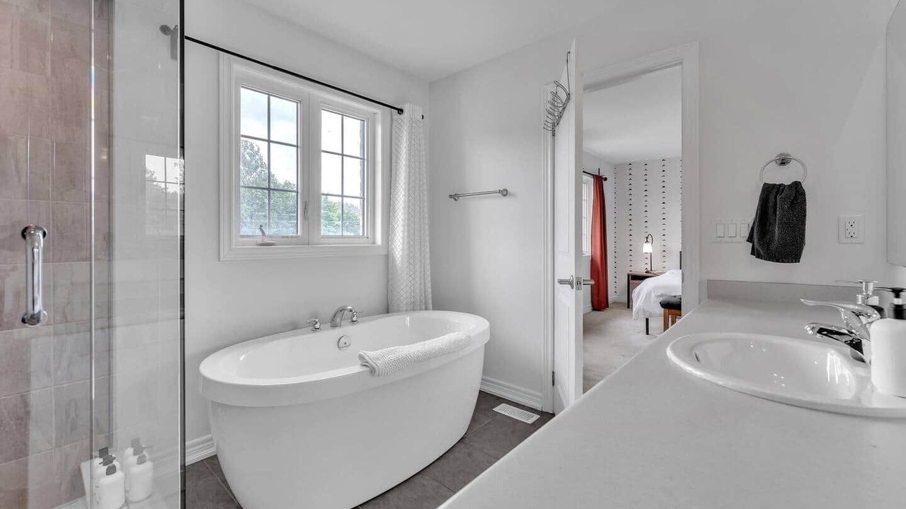 Photo of Bathroom in Carrying Place