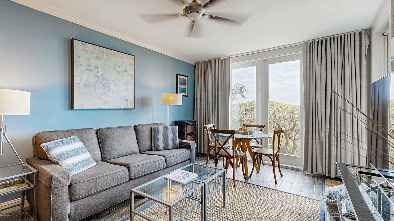 Photo of Livingroom in West Beach Village