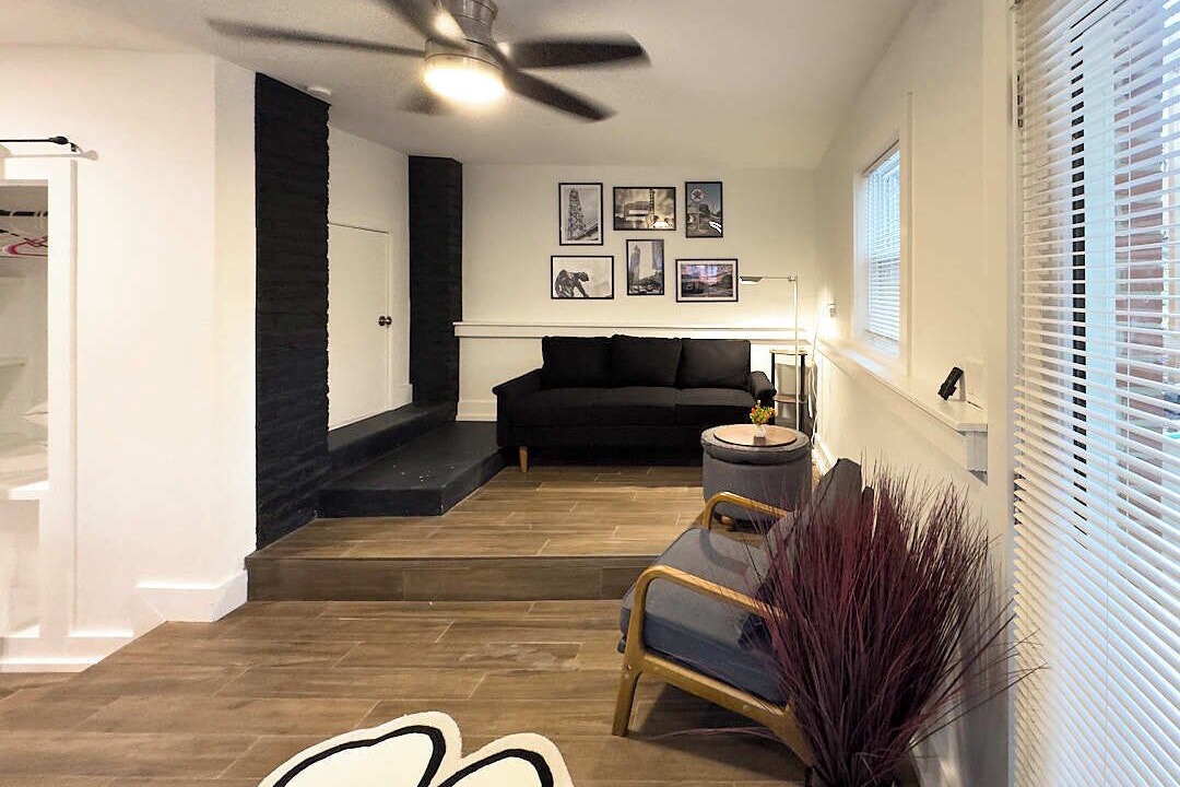 Photo of Livingroom in Virginia Highland