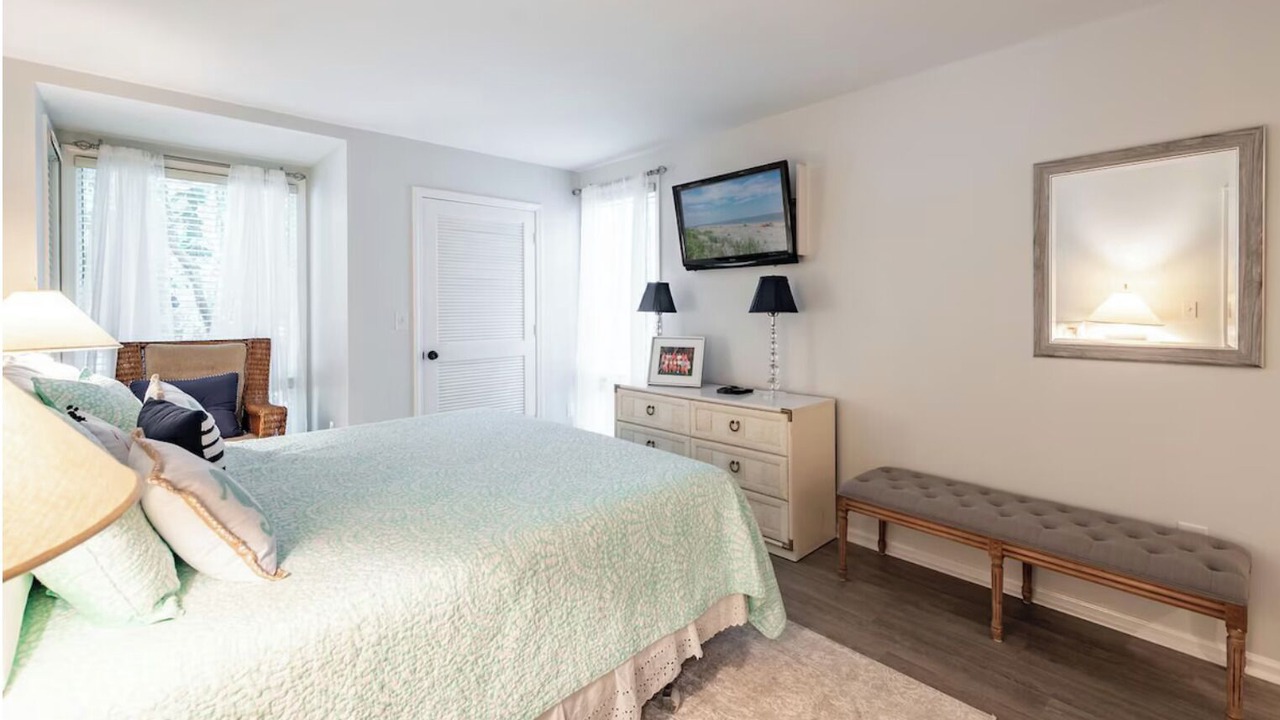 Photo of Bedroom in Seabrook Island