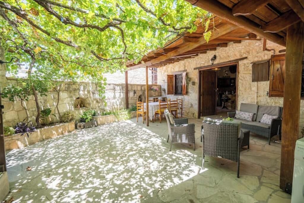 Photo of Outdoor in Lofou
