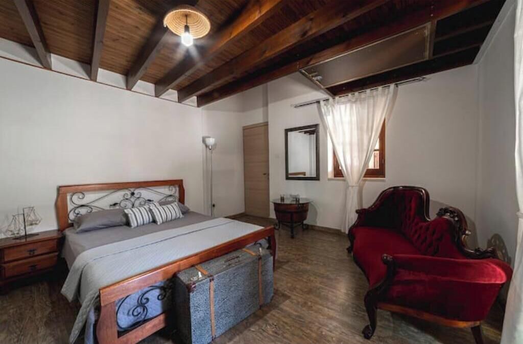 Photo of Bedroom in Anogyra